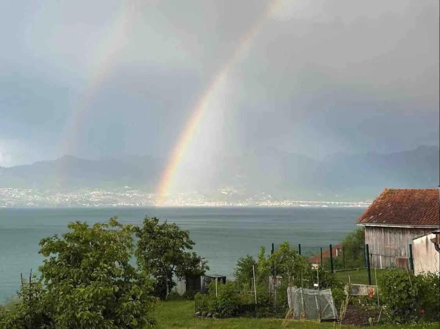 Chez Malou & Hugo Vue Lac Proche Suisse & Stations ! Saint-Gingolph Ngoại thất bức ảnh
